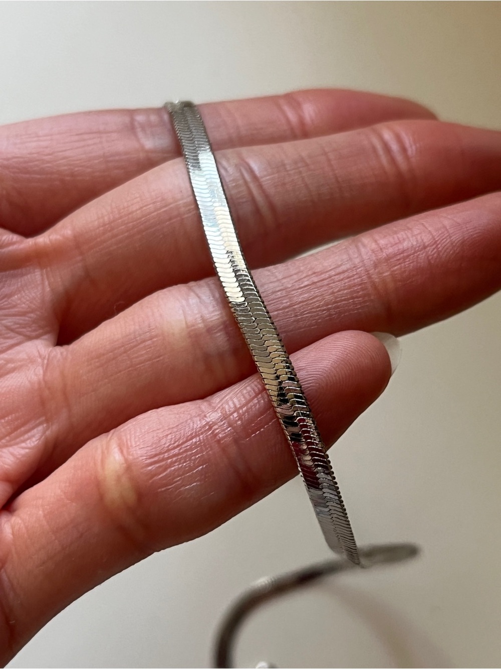 Commense Silver Snake Shape Necklace - Picture 4 of 4